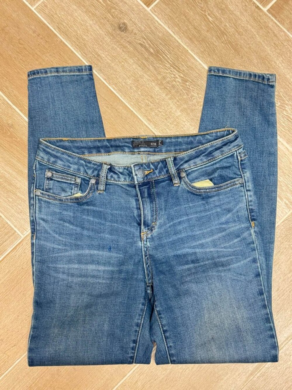 prAna Women’s Slim Ankle Jeans Size 28 or 6
